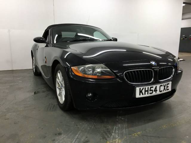 BMW Z4 2.2i SE 2dr Convertible Petrol Black